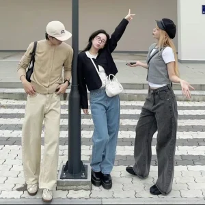 Alternative view of Quần jeans ống đứng wide fit Whose Studio